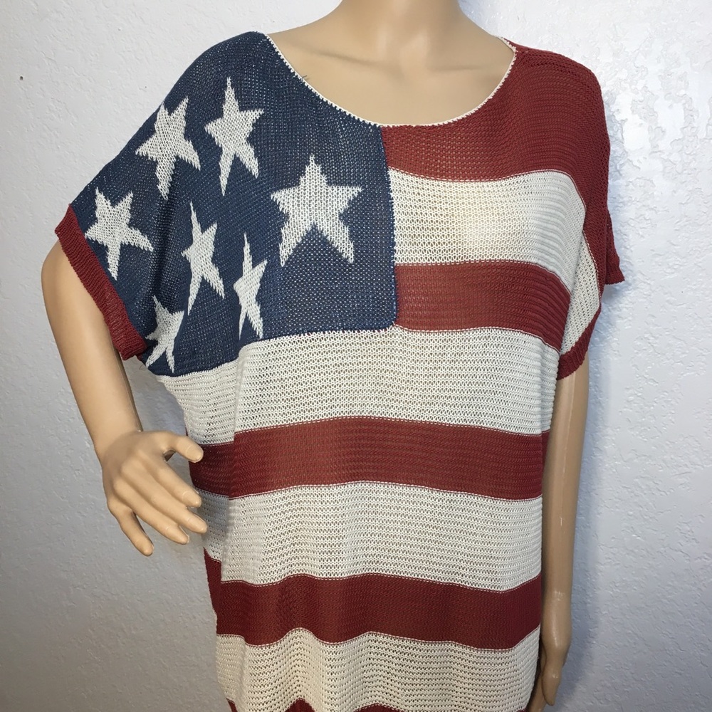 Easel American Flag Short Sleeve Sweater/Top